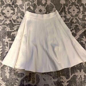 VINTAGE FIND! White High-Waisted Pleated Tennis Skirt